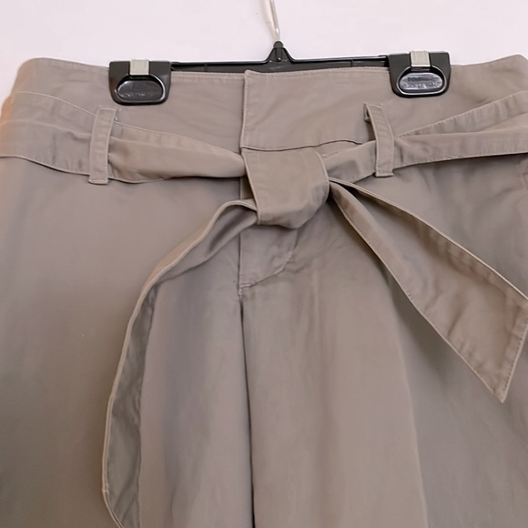 Dress shorts, size 6. Hazelnut brown by RW&CO. - Picture 2 of 2